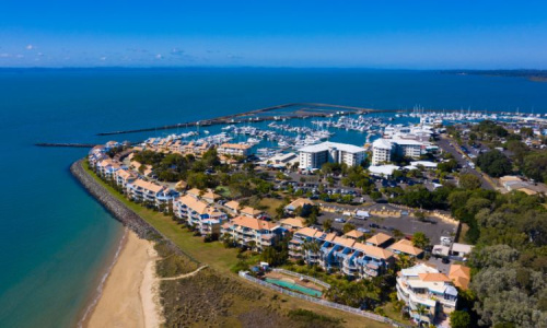 Hervey Bay in the Burnett region showing town and the wide bay